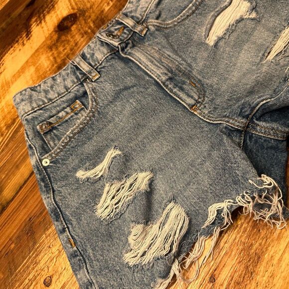 Garage Denim Jean shorts size 3 - Picture 2 of 5